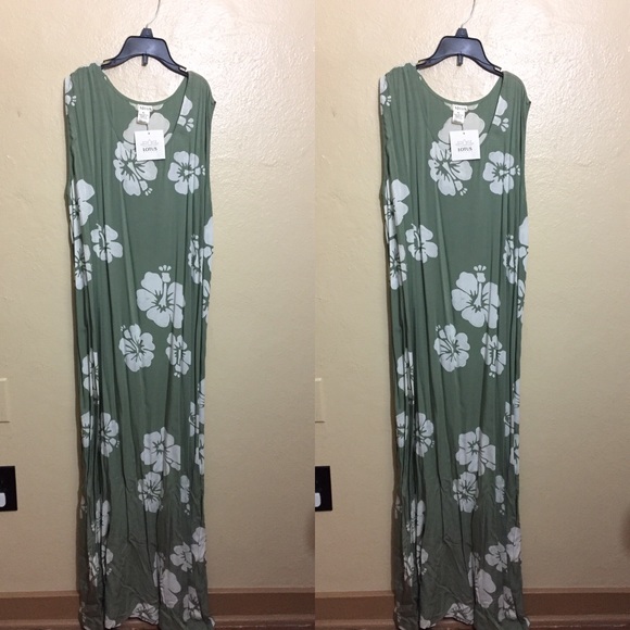 Long Hawaiian style dress - Picture 1 of 2